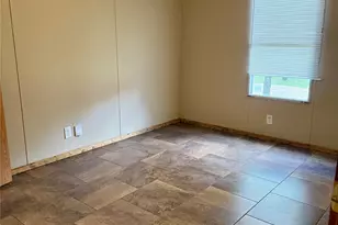 2001 Pecan St, Bastrop, TX 78602 - Photo 8