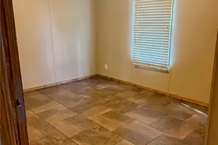 2001 Pecan St, Bastrop, TX 78602 - Photo 10
