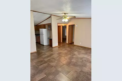 2001 Pecan Street, Bastrop, TX 78602 - Photo 4