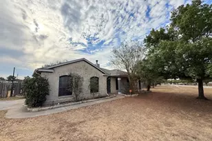 301 Quail Meadow Dr, Kyle, TX 78640 - Photo 1