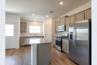 702 Silver Springs Bend, Kyle, TX 78640 - Photo 22