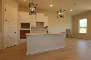160 Champ Ave, Buda, TX 78610 - Photo 4