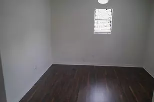 1166 Ridgeway Dr, Austin, TX 78702 - Photo 12