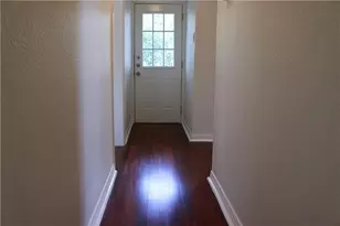 1166 Ridgeway Dr, Austin, TX 78702 - Photo 4