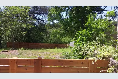 1166 Ridgeway Drive, Austin, TX 78702 - Photo 14