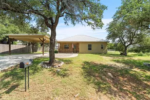 300 Knights Row, Horseshoe Bay, TX 78657 - Photo 4