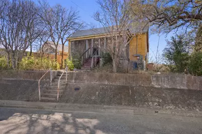 1001 Catalpa Street, Austin, TX 78702 - Photo 1