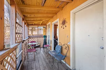 1001 Catalpa Street, Austin, TX 78702 - Photo 4