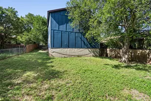 5501 Spring Meadow Rd, Austin, TX 78744 - Photo 20