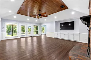 154 Shoreline Dr, Bastrop, TX 78602 - Photo 4