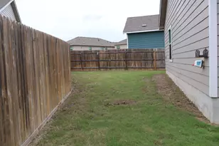 117 Galaxy Wy, Jarrell, TX 76537 - Photo 16