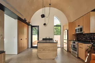 67 Robert T Martinez Jr, Austin, TX 78702 - Photo 4