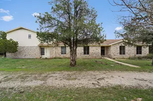 422 Patricia Rd, Georgetown, TX 78628 - Photo 4