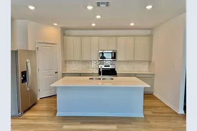 105 Osprey Chain, Cedar Creek, TX 78612 - Photo 2