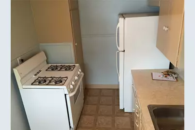 611 W 37th Street #B, Austin, TX 78705 - Photo 4