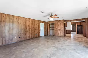 533 S Texas St, Milano, TX 76556 - Photo 6