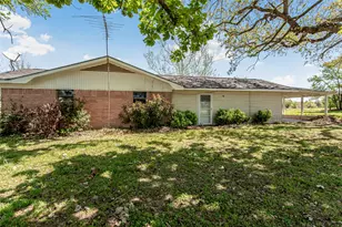 533 S Texas St, Milano, TX 76556 - Photo 1