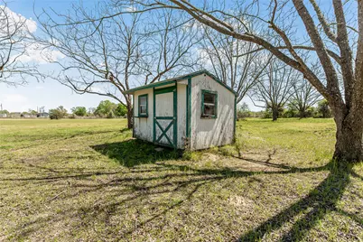 533 S Texas Street, Milano, TX 76556 - Photo 26