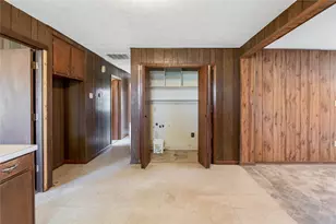 533 S Texas St, Milano, TX 76556 - Photo 8