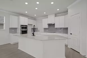 185 Six Shooter Dr, Kyle, TX 78640 - Photo 6