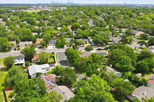 617 Blackberry Dr, Austin, TX 78745 - Photo 34