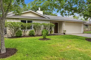 617 Blackberry Dr, Austin, TX 78745 - Photo 12