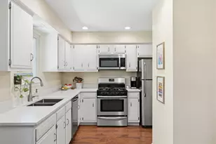 617 Blackberry Dr, Austin, TX 78745 - Photo 4
