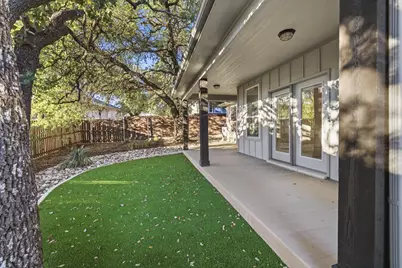 718 Emory Dr, Fredericksburg, TX 78624 - Photo 24