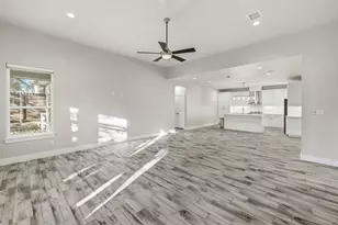 718 Emory Dr, Fredericksburg, TX 78624 - Photo 6