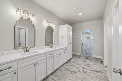 718 Emory Dr, Fredericksburg, TX 78624 - Photo 16