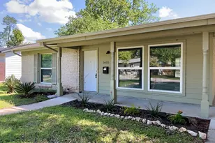 1605 Sweetbriar Ave, Austin, TX 78723 - Photo 2