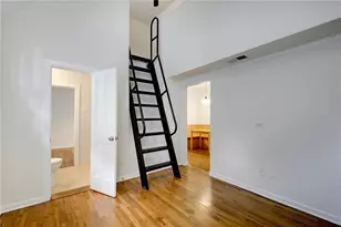 1110 W 22nd St, Austin, TX 78705 - Photo 1