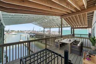 318 W Cotter Ave, Port Aransas, TX 78373 - Photo 24