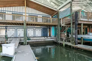 318 W Cotter Ave, Port Aransas, TX 78373 - Photo 4