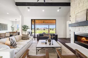 306 Interlaken St, Fredericksburg, TX 78624 - Photo 4