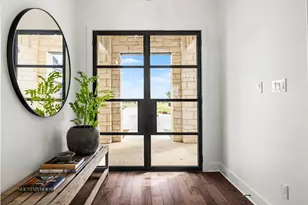 306 Interlaken St, Fredericksburg, TX 78624 - Photo 2