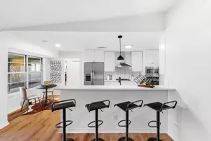 5604 Chadwyck Dr, Austin, TX 78723 - Photo 14