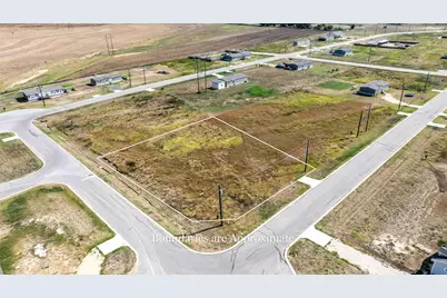 221 Castellana Way, Elgin, TX 78621 - Photo 2