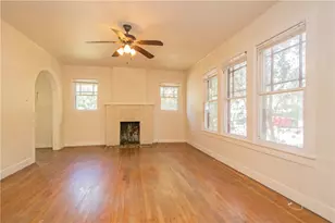 2845 San Gabriel St, Austin, TX 78705 - Photo 10