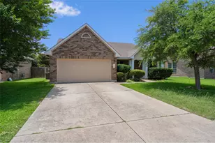 3924 Links Ln, Round Rock, TX 78664 - Photo 1