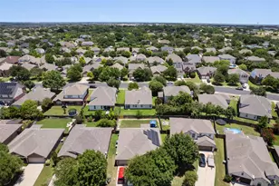 3924 Links Ln, Round Rock, TX 78664 - Photo 36