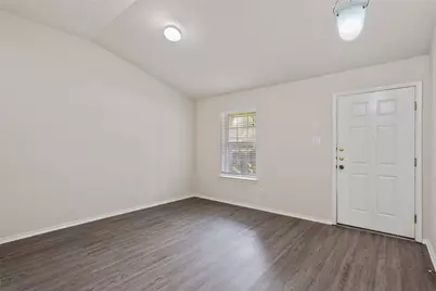 3924 Links Lane, Round Rock, TX 78664 - Photo 4