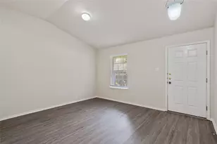 3924 Links Ln, Round Rock, TX 78664 - Photo 4