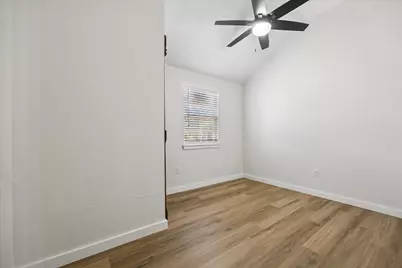 222 Houston Avenue, Somerville, TX 77879 - Photo 8