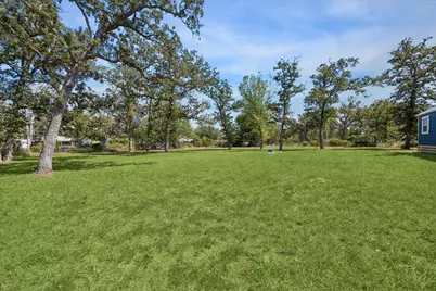 222 Houston Avenue, Somerville, TX 77879 - Photo 20