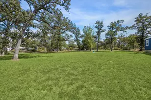 222 Houston Ave, Somerville, TX 77879 - Photo 20