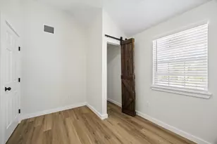 222 Houston Ave, Somerville, TX 77879 - Photo 10