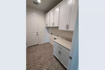 112 Broken Bow Street, Horseshoe Bay, TX 78657 - Photo 12