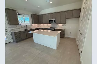 112 Broken Bow Street, Horseshoe Bay, TX 78657 - Photo 4