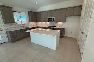 112 Broken Bow St, Horseshoe Bay, TX 78657 - Photo 4